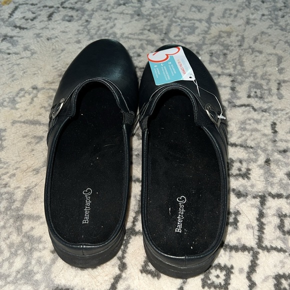 Size 10 Baretraps Darla Ultra Comfort Slip Ons - Picture 2 of 4